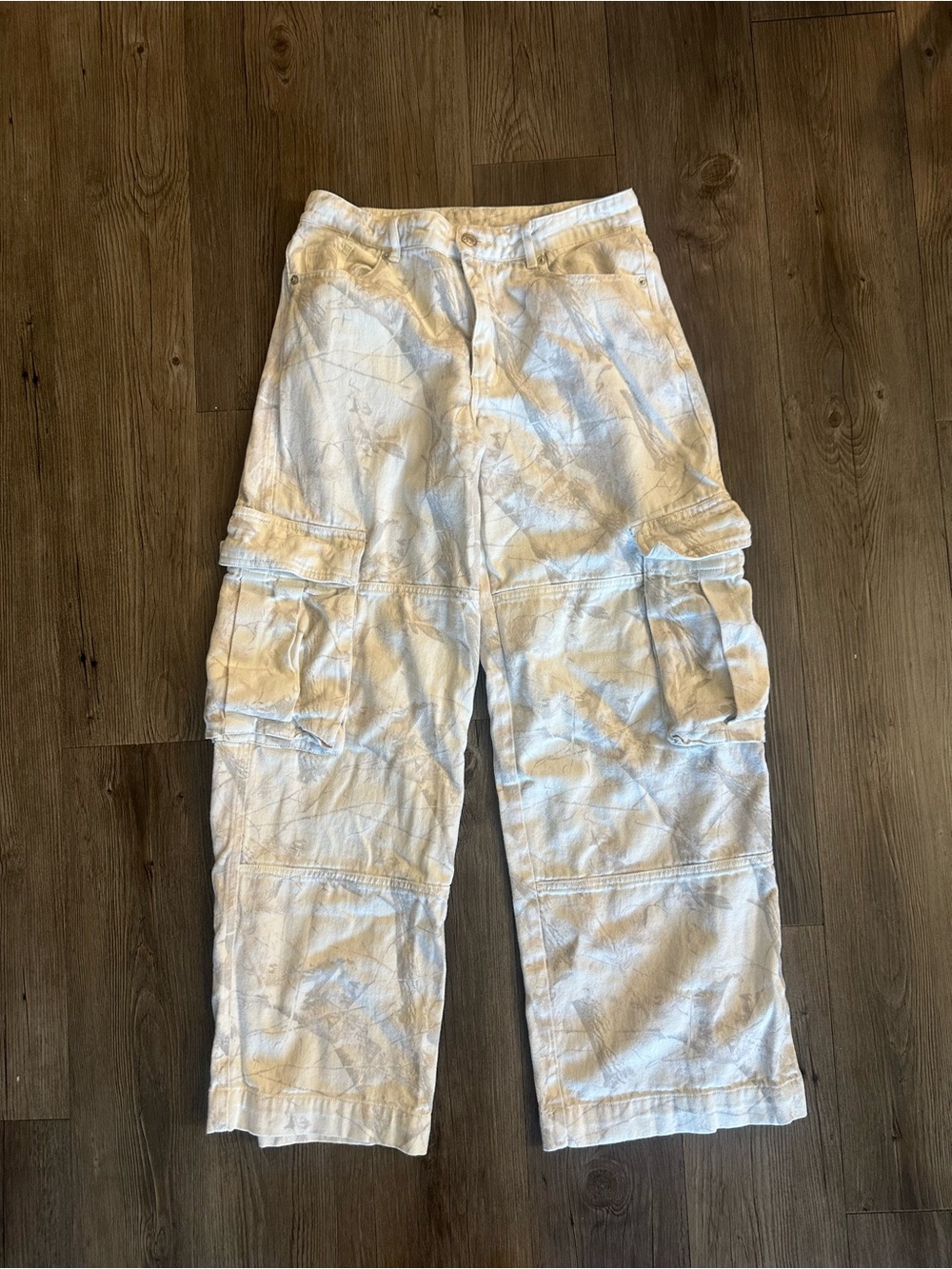 Womens White Cargo Pants - Casual Utility Style